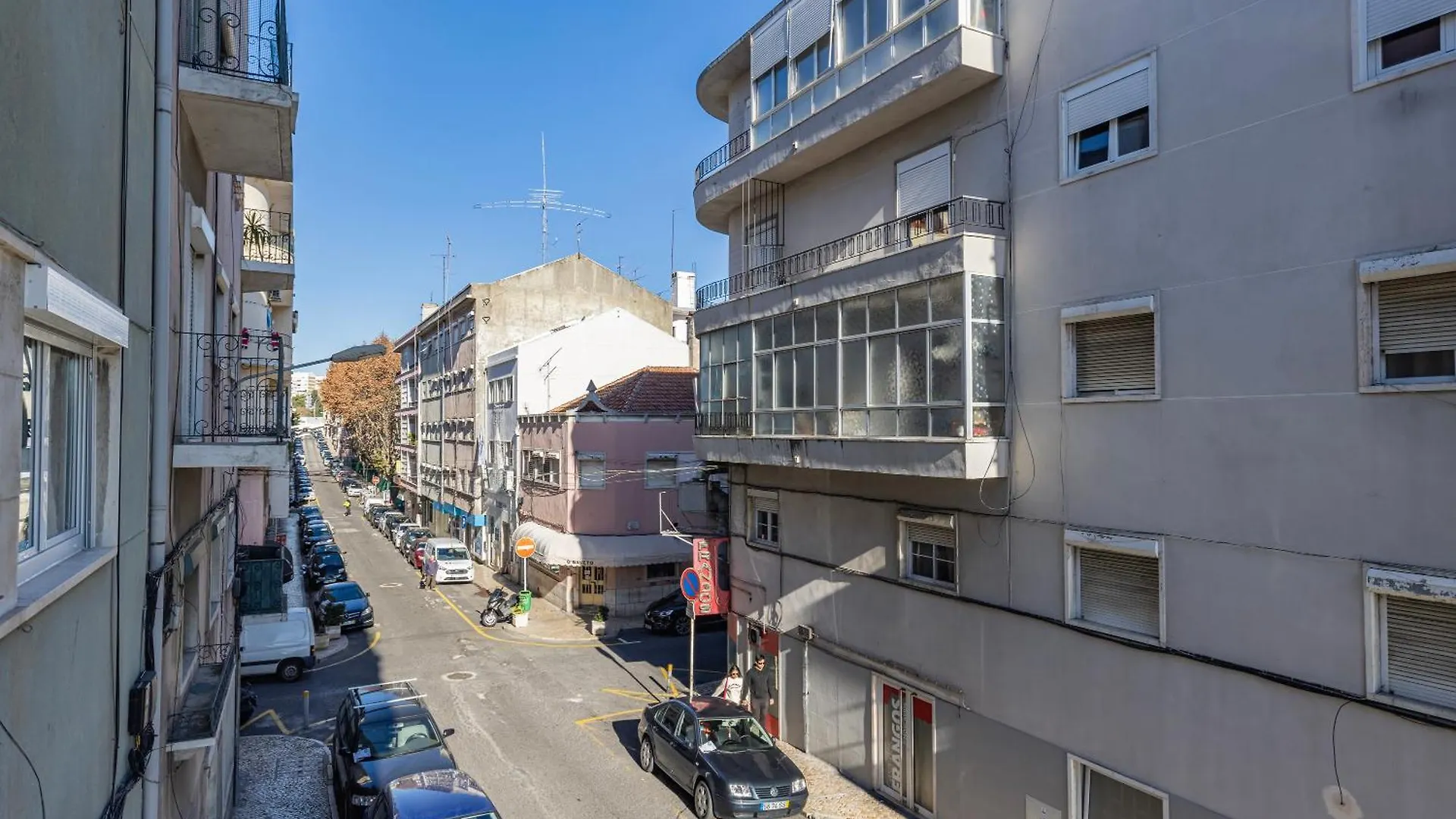 New Apartment By The Metro Lisbon Portugal